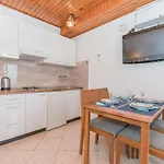 Apartments Josip